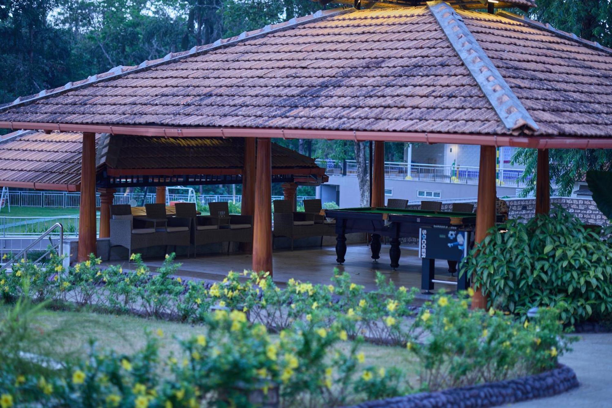 Regenta Resort Sakleshpur Extérieur photo